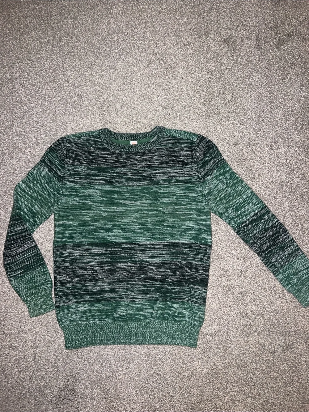 Boys green item bundle - OshKosh Raptor Flip Sequin Tee and Cat & Jack Sweater 🦖